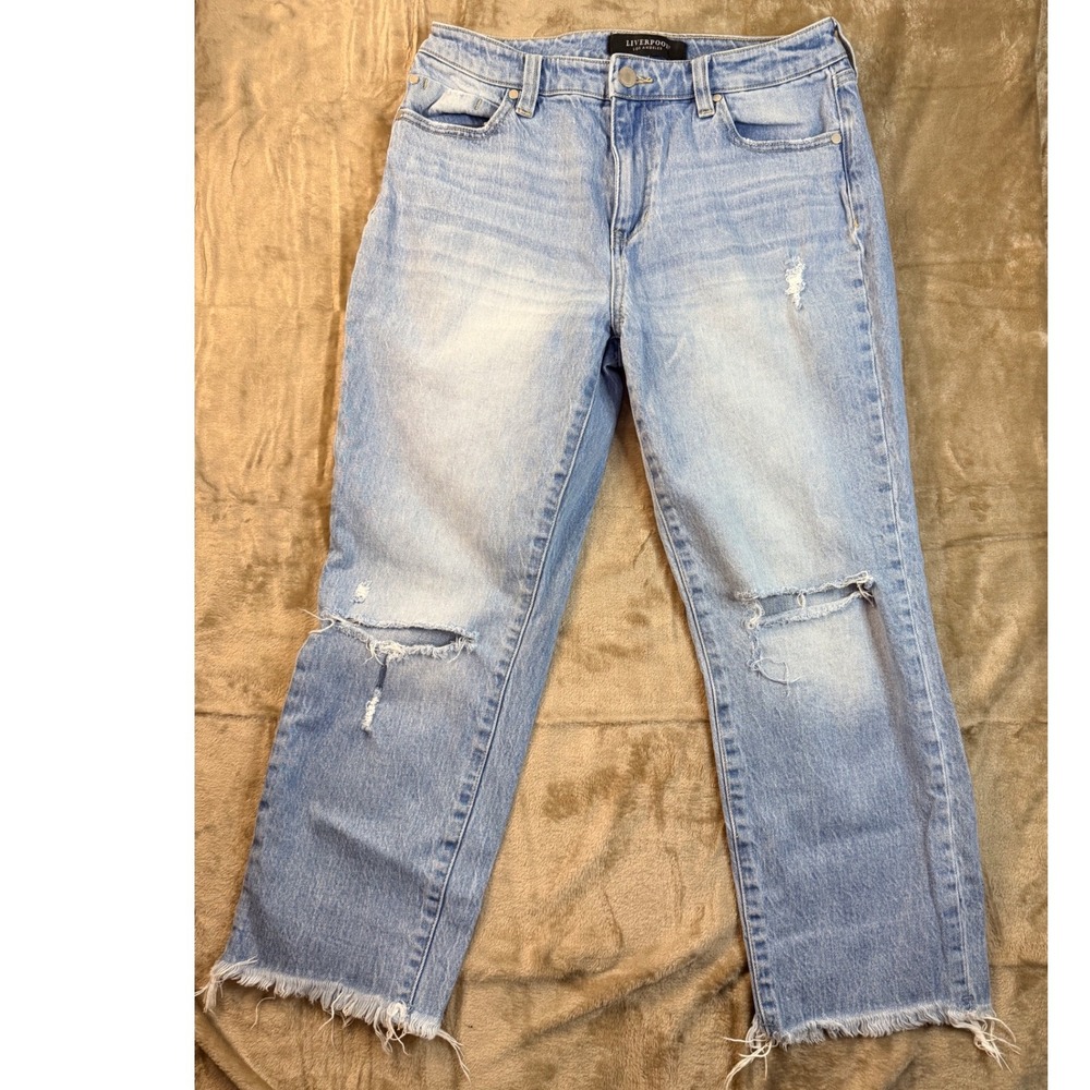 Liverpool Los Angeles Distressed Straight Leg Jeans Light Wash Raw Hem 4/27